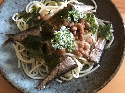 オイルサーディンと海苔の納豆パスタ